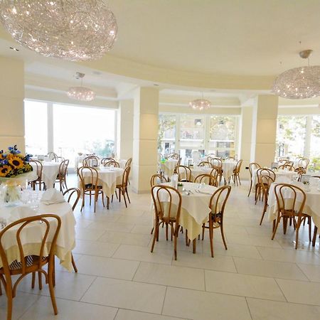 Hotel Fenice Gluten Free Milano Marittima Esterno foto