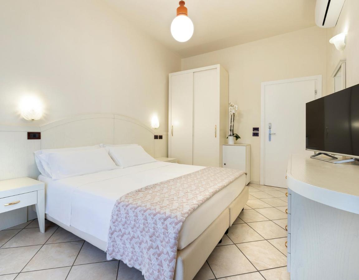 Hotel Fenice Gluten Free Milano Marittima Esterno foto