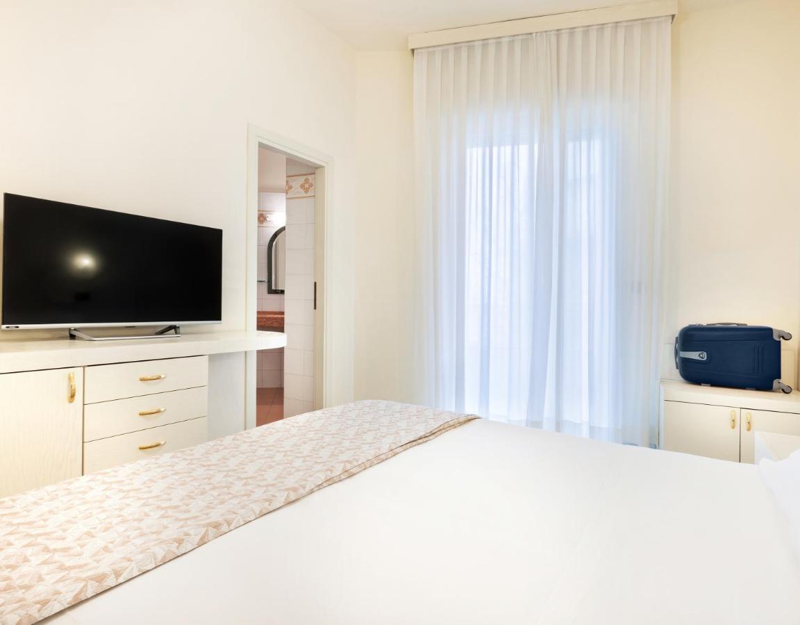 Hotel Fenice Gluten Free Milano Marittima Esterno foto