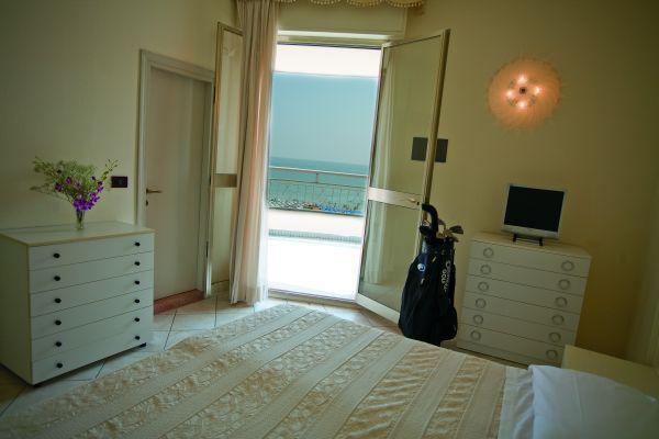 Hotel Fenice Gluten Free Milano Marittima Esterno foto