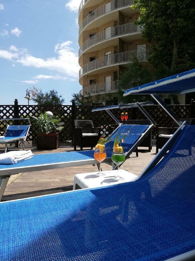 Hotel Fenice Gluten Free Milano Marittima Esterno foto